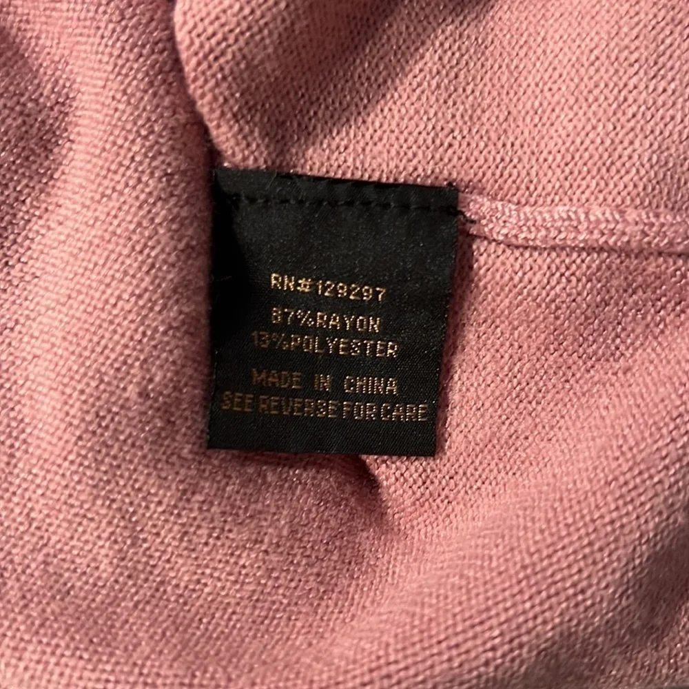 IMAN long Sleeve  Mauve Sweater Buttons on one shoulder Size Small